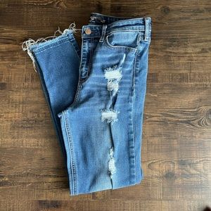 🌷4/$25🌷Hollister high rise crop jeans